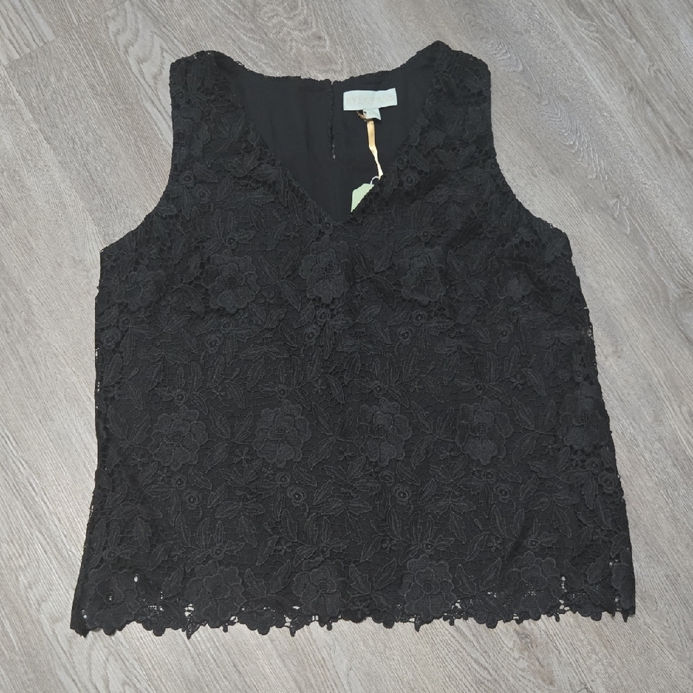 Chic Black Floral Lace Sleeveless Blouse